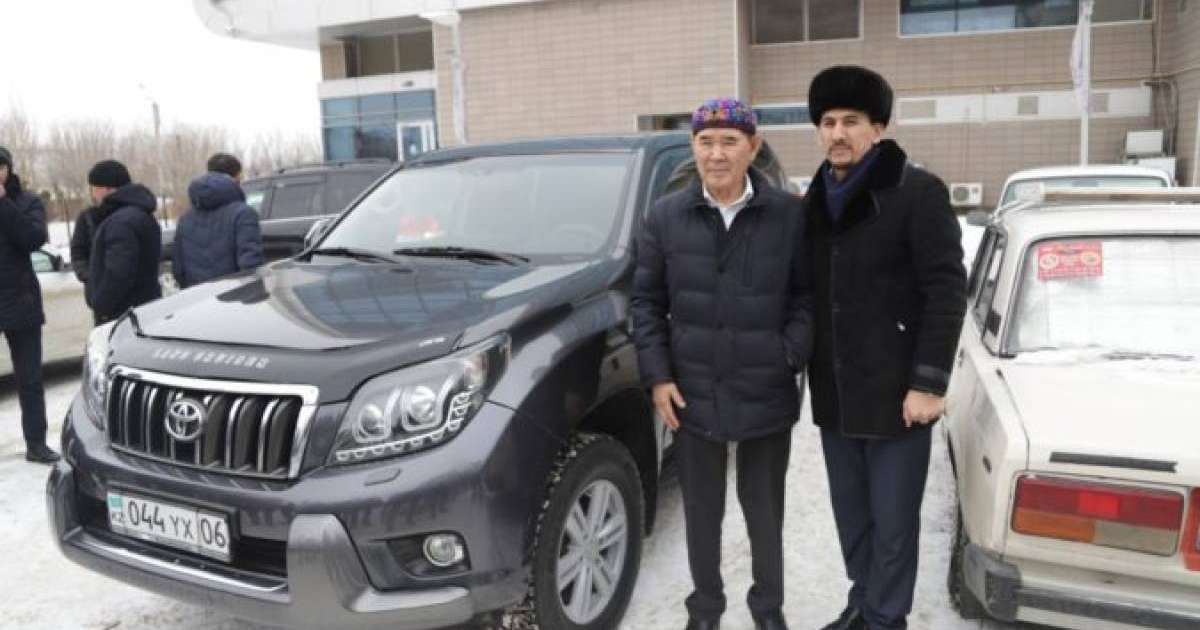 Бас мүфтидің жыланып шағынып жүргені рас па?