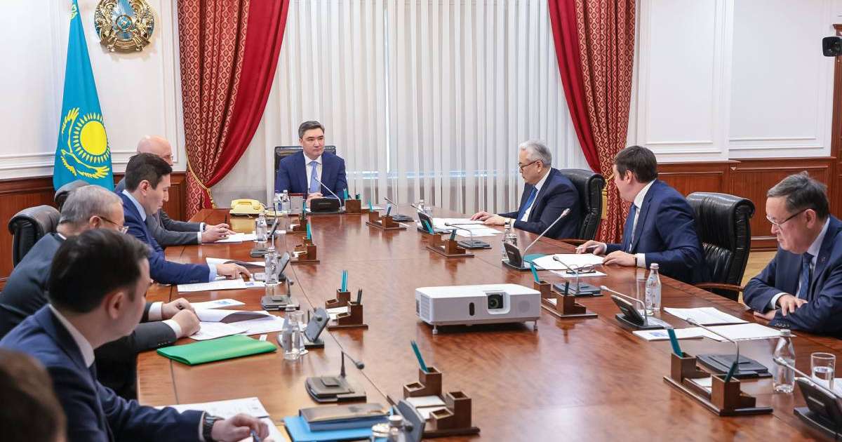 Олжас Бектенов атом энергетикасын дамыту мәселесі бойынша кеңес өткізді