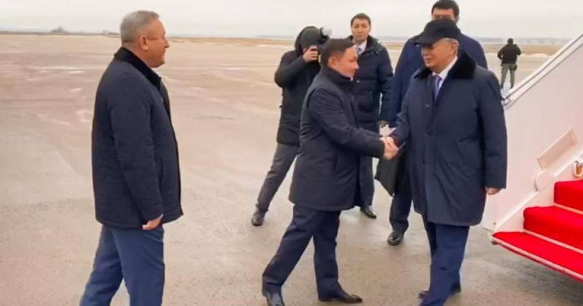 托卡耶夫总统抵达阔科舍套进行工作视察