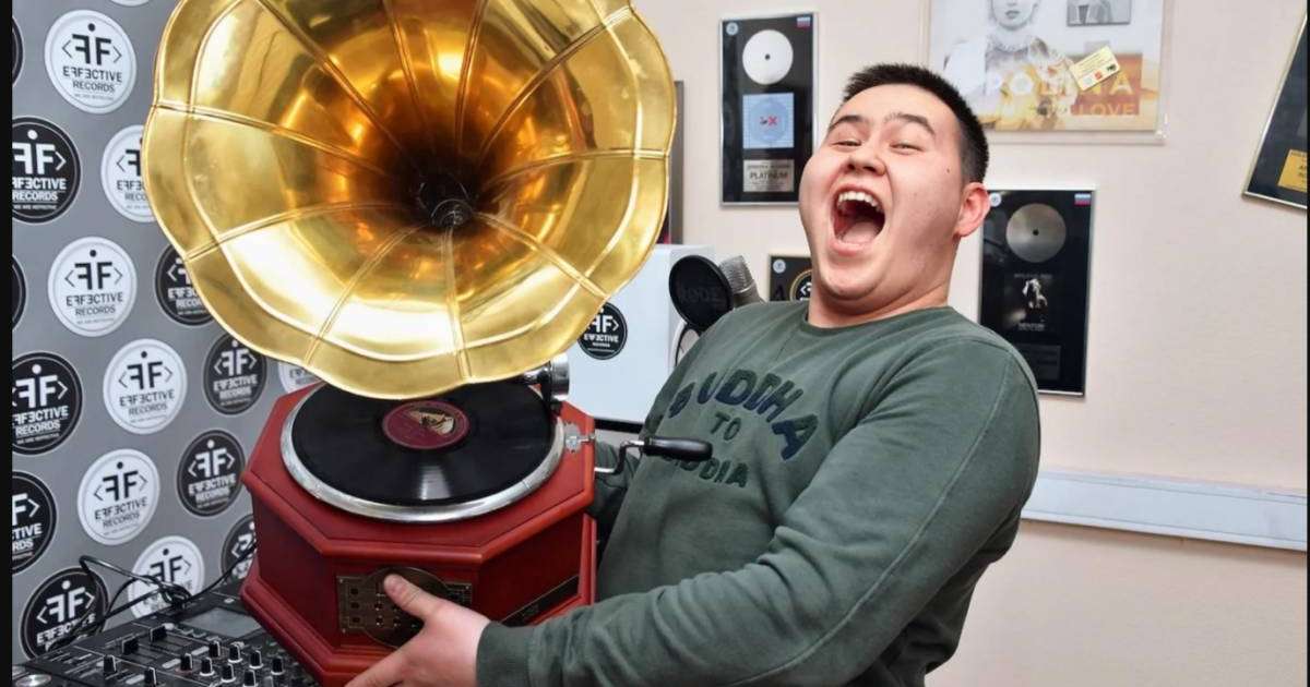 «Ескерткіш маған емес, граммофонға орнатылады»-Иманбек