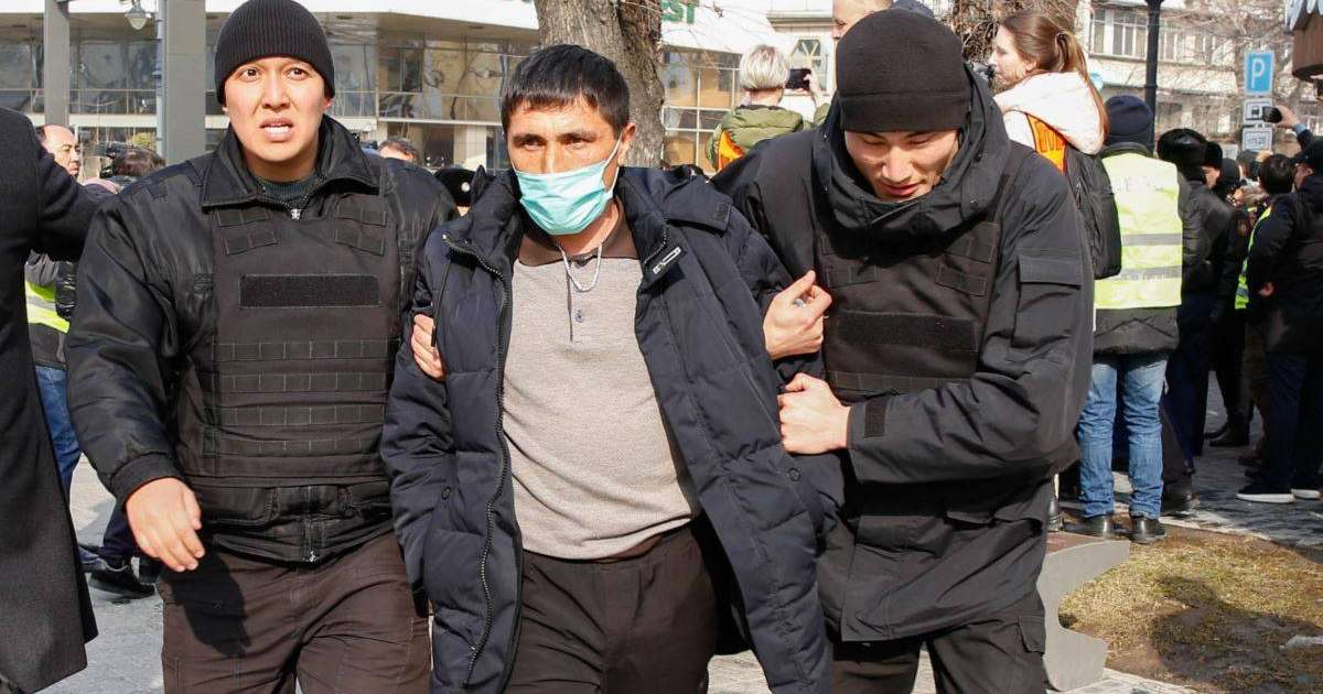 Оралда "Көше партиясының" мүшесін үш күнге қамады