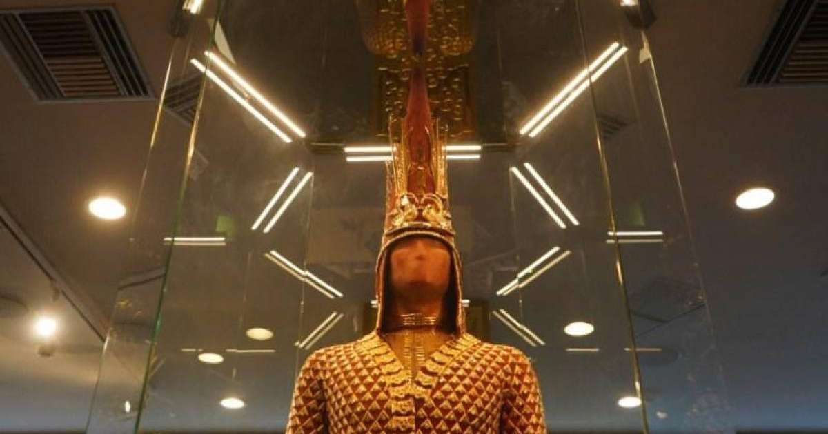 哈萨克斯坦国宝“金人”在雅典展出