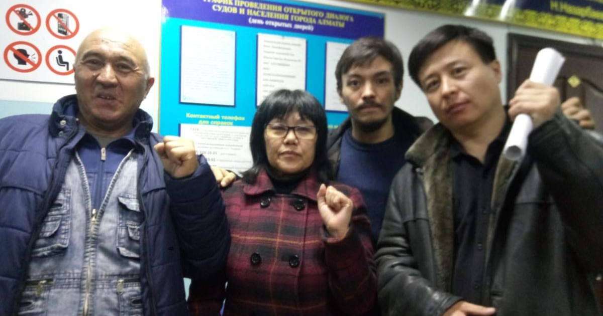 Алматыда ұсталған Жүкеевке айыппұл салынды, бірнеше белсенді қамалды