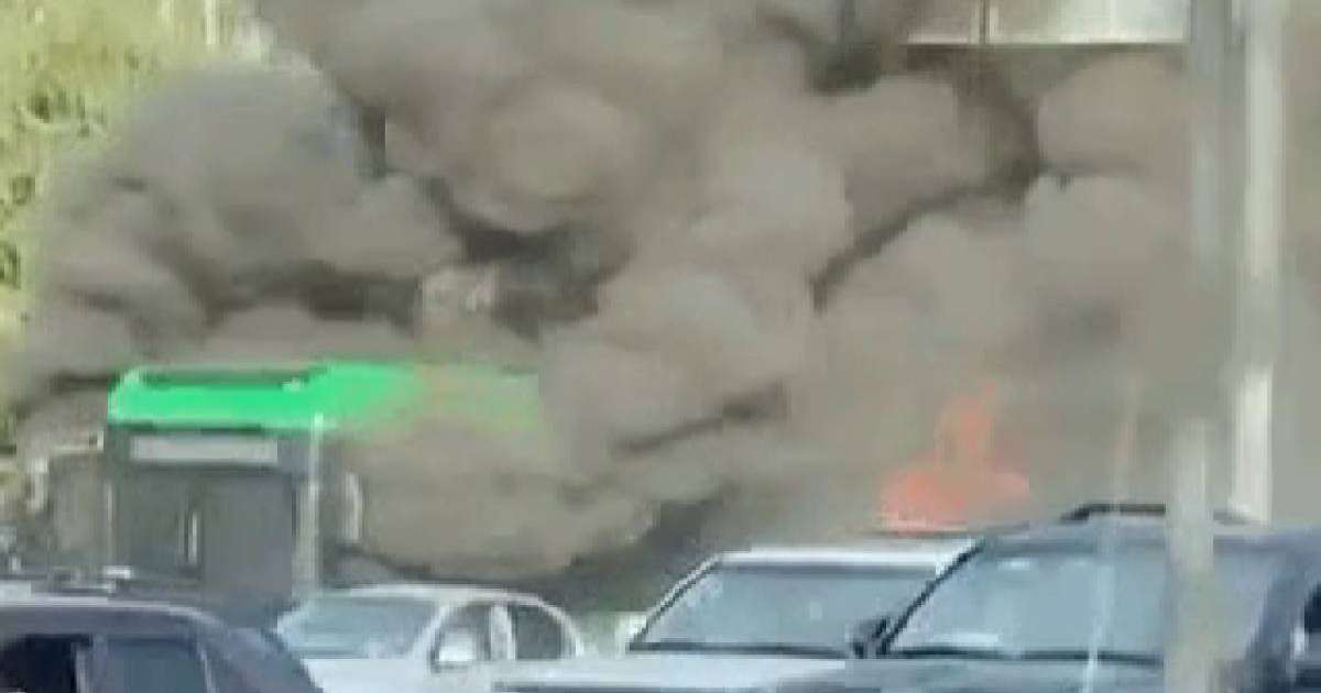 Алматыда автобус өртеніп кетті