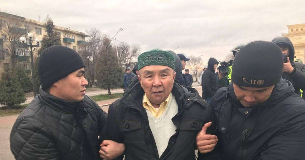 Шымкент мен Ақтөбеде полиция ондаған адамды ұстады