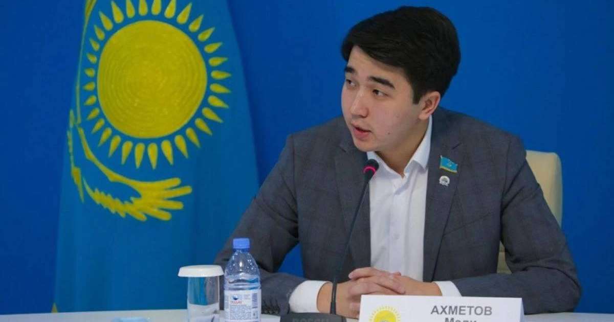 Қазақстандықтар жаңа лауазымға тағайындалған Мәди Ахметовтің отставкаға кетуін талап етіп петиция жариялады