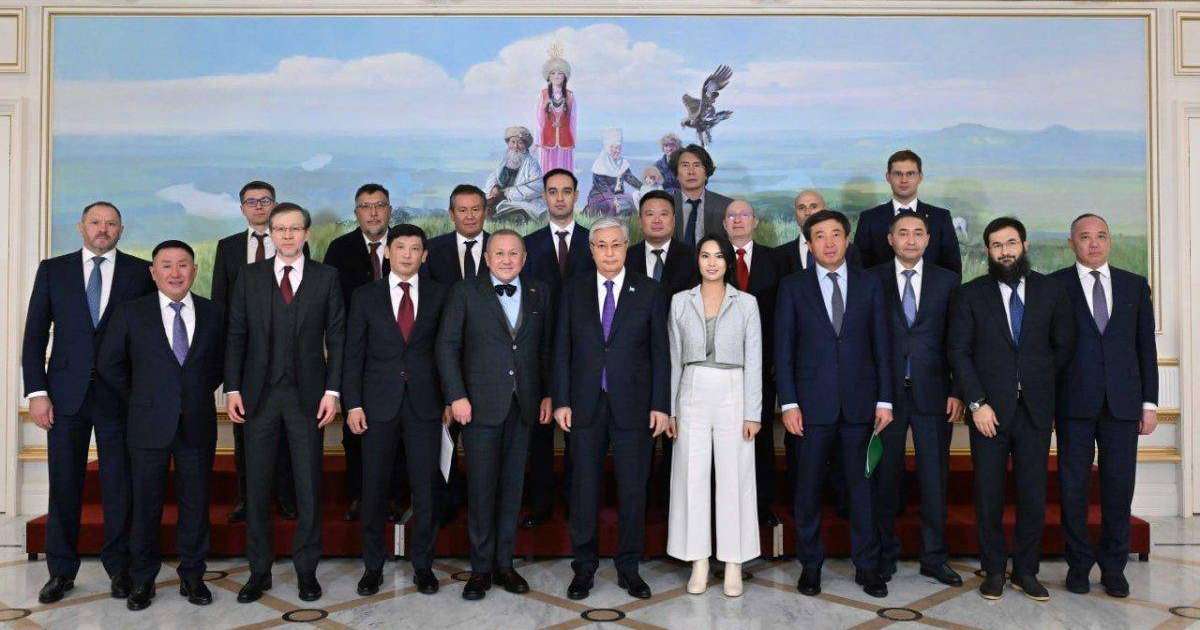 Тоқаевтың бизнесмендермен кездесуінде болған жалғыз әйел кім