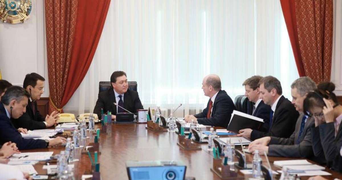 政府总理会见IMF驻哈代表