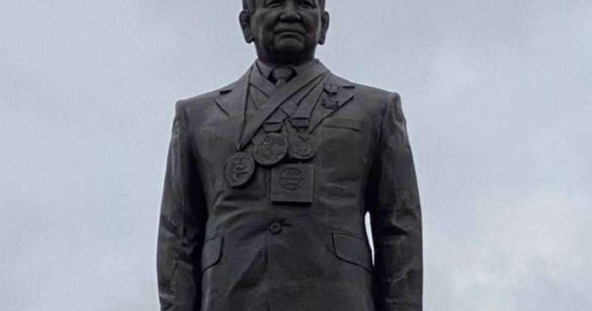 Елордада Жақсылық Үшкемпіровтің ескерткіші ашылды