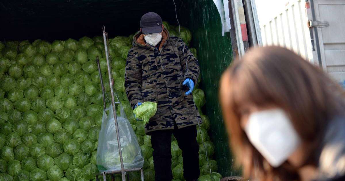 Қытайда вирусты жұқтырғандар саны азайғанмен көз жұмғандар саны кеміген жоқ
