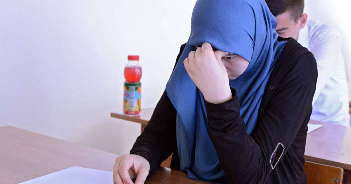 Мектептерді мешітке айналдырмақ па?