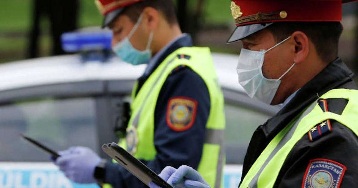 Дайын болыңыз, үйіңізге полицей келеді!