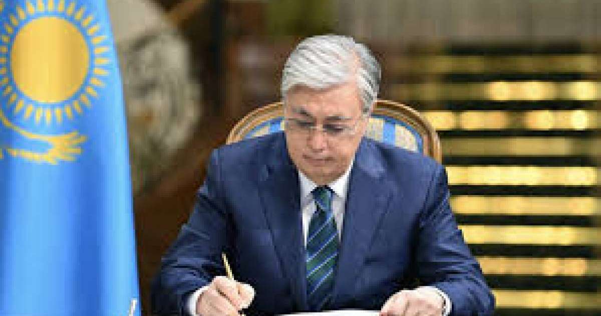 Мемлекет басшысы жазушы Төлен Әбдікке жеделхат жолдады