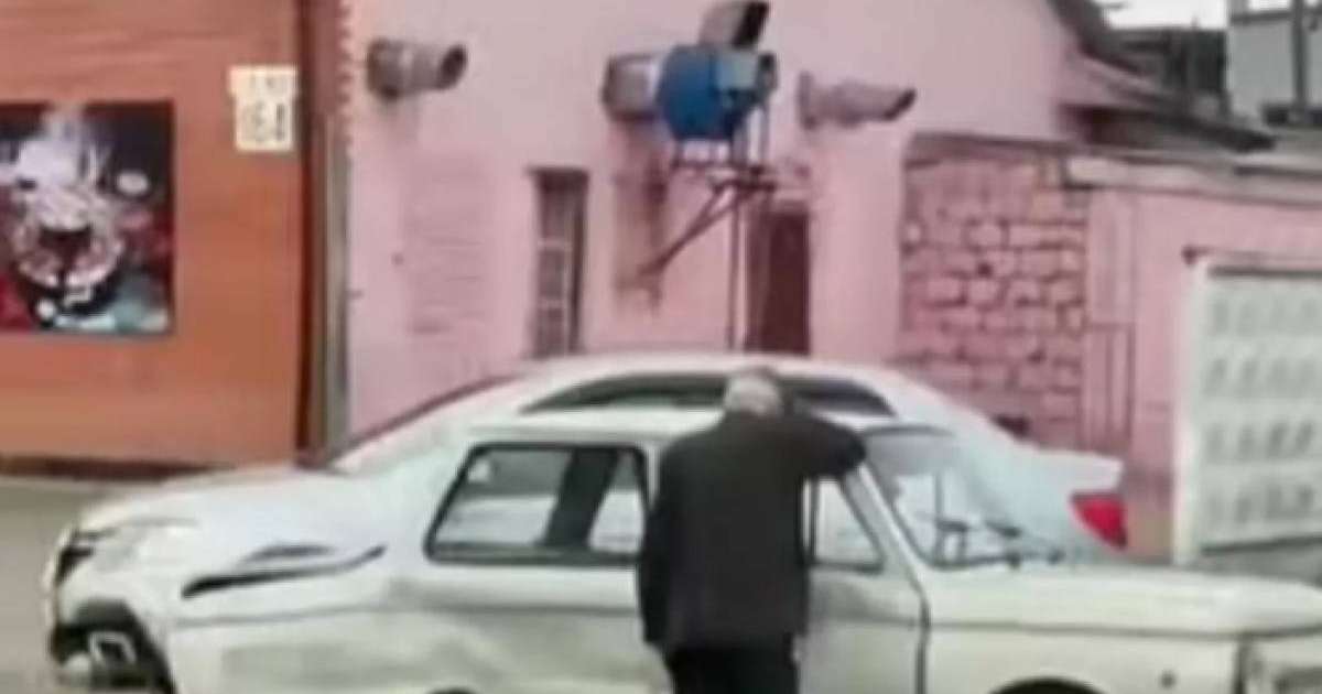 "Запорожецпен" жол апатына түскен қария Павлодар тұрғындарының көңілін босатты (видео)