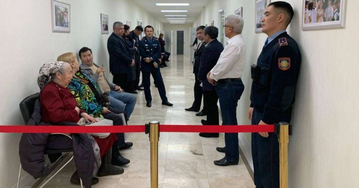 Сот шешіміне наразылар Тұрғымбаевтың "Нұр Отандағы" қабылдауына кіре алмады