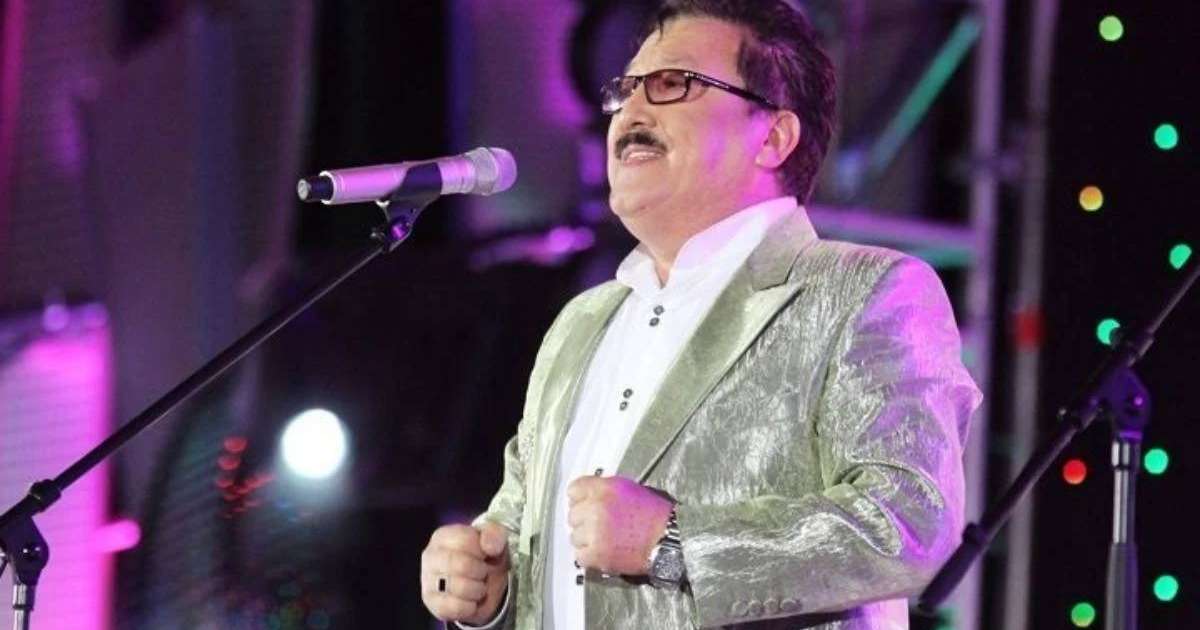 "Дос-Мұқасан" тобының әншісі Ақжол Мейірбеков дүниеден өтті