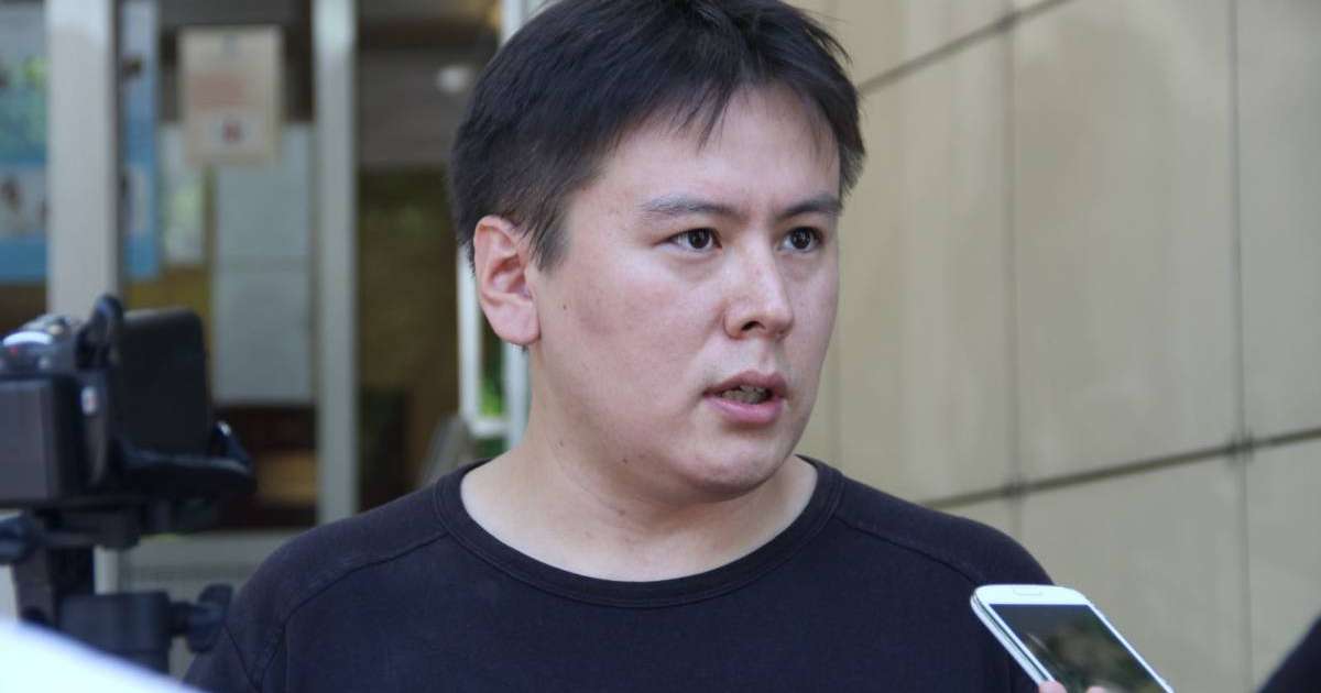 "Мұның бәрі саяси репрессия". Жанболат Мамай қақаған аязда 10 сағатқа жуық ұстағанын айтты