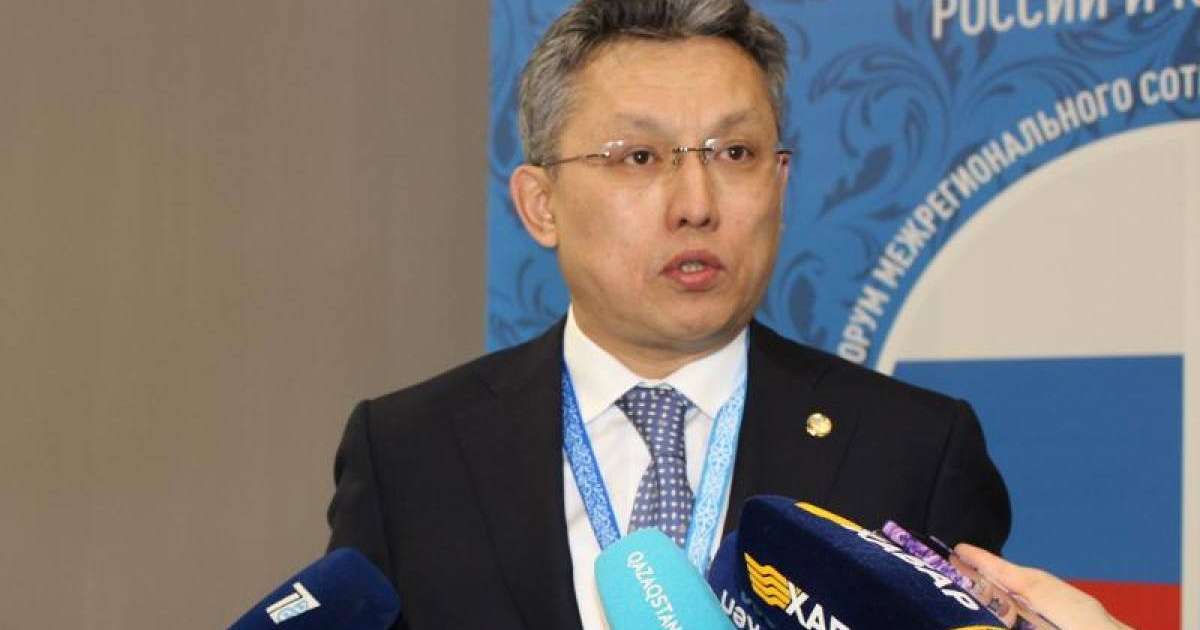 哈俄地区间合作论坛首日双方签署价值4000万美元的合作协议