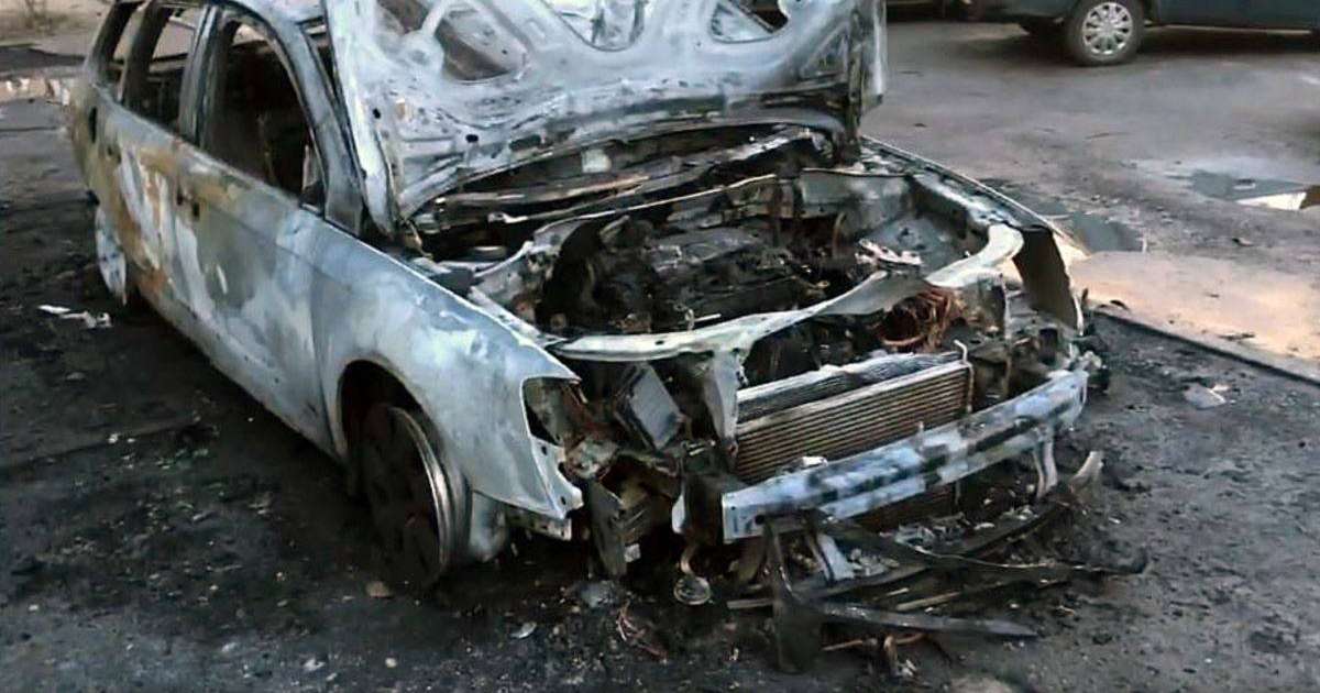 Жаңаөзен белсендісі көлігін белгісіз адамдар өртеп кеткенін хабарлады