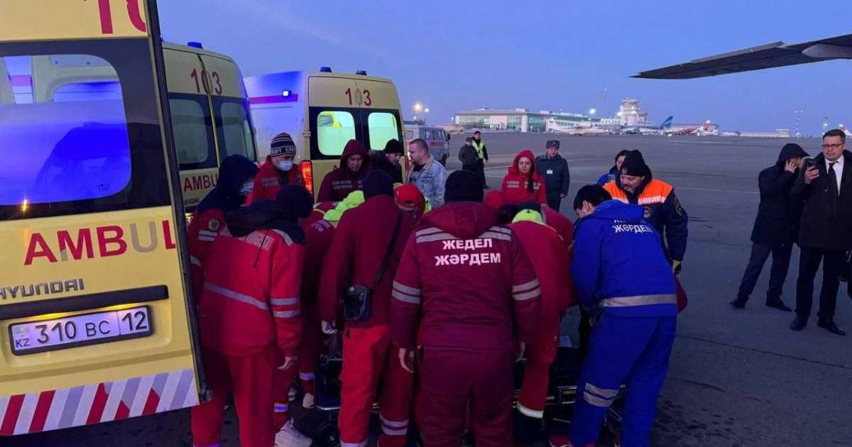 Ақтау жұрты ұшақ апатынан аман қалған ресейліктерді Мәскеуге шығарып салды