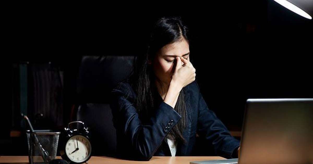 Бастығы артық жұмыс істете берген 23 жастағы қыз өліп кетті — Қытай