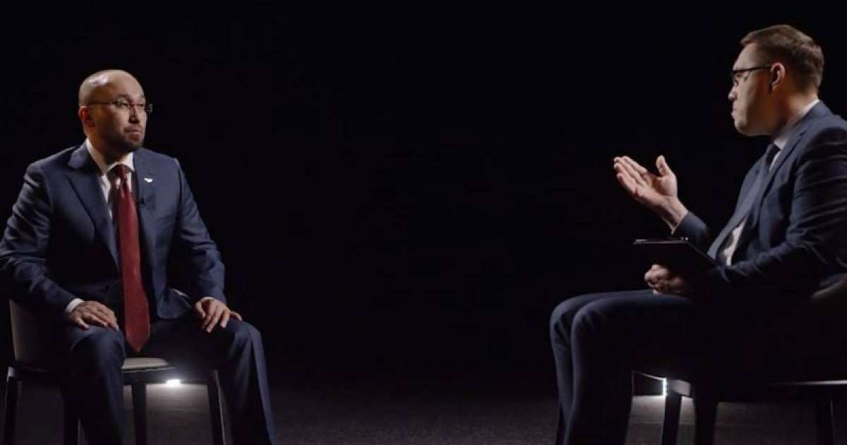 Знает ли Абаев о том, как умер волостной правитель Акан?