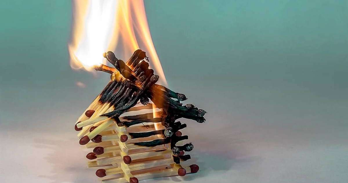 Абай облысында бір үйдің төрт баласы өрт салдарынан көз жұмды