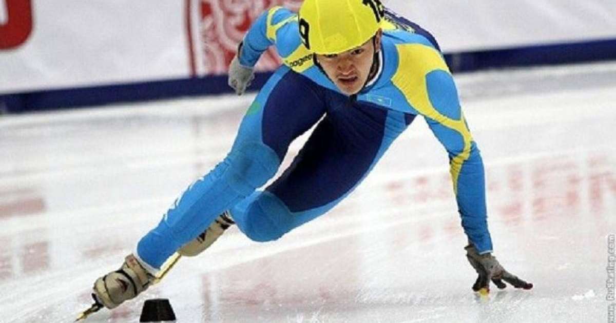 哈萨克斯坦选手摘得短道速滑世界杯铜牌