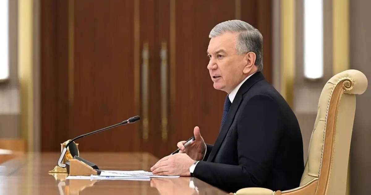 Өзбекстанда экономиканың дамуына селқос қараған 300-ге жуық шенeyнік жұмыстан босатылды