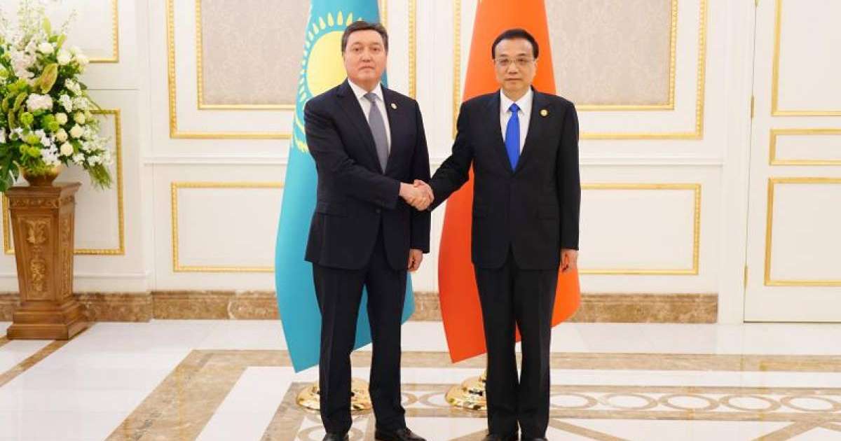 阿斯哈尔•马明会见中国国务院总理李克强