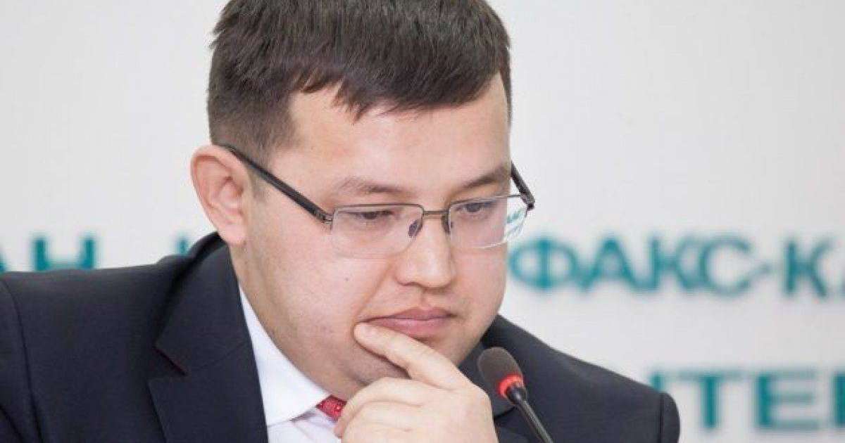 Үкіметтің бүкіл имиджіне кері әсер ететін кейіпкерлер бар - Олжас Құдайбергенов