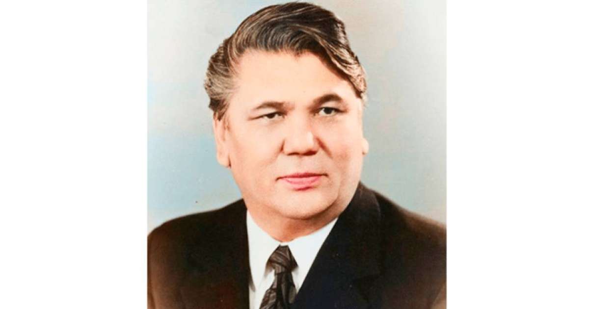 БАУЫРЖАН КАРИПОВ: Кемел Тоқаевты ұлы президент болмай тұрып ұлықтаған бір ғана ұйым бар...