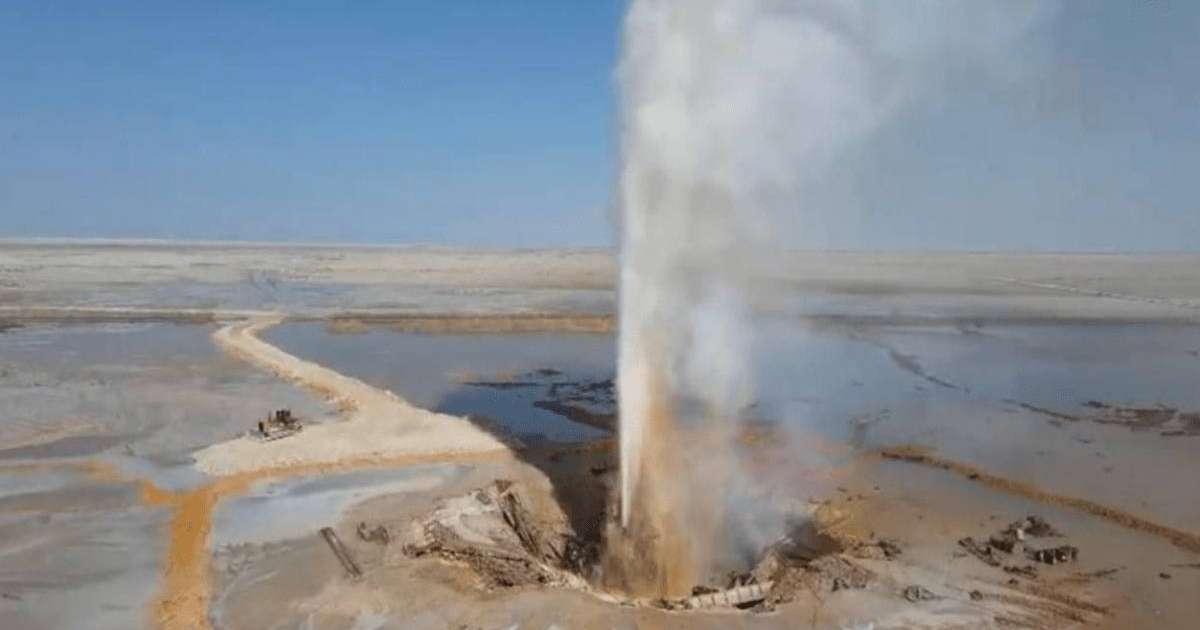 4 айдан бері сөнбеген өрт: жаңа министр "Оңтүстік Қаратұрындағы" апат жайлы білмейтінін мәлімдеді