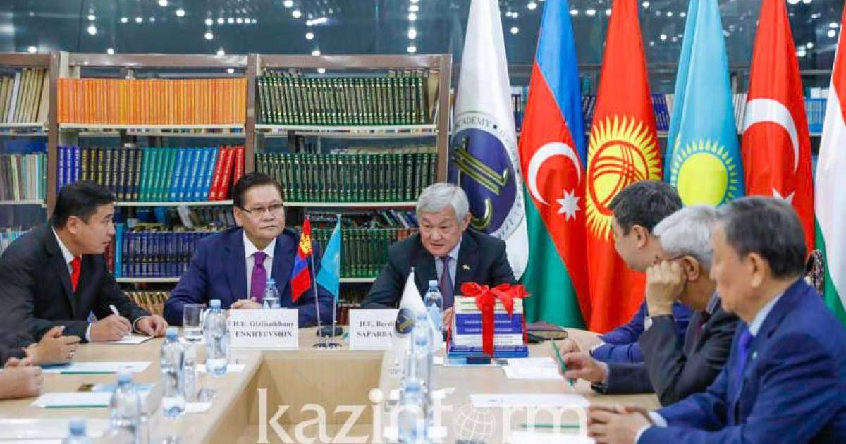 萨帕尔巴耶夫建议哈蒙科学家共同研究历史遗迹