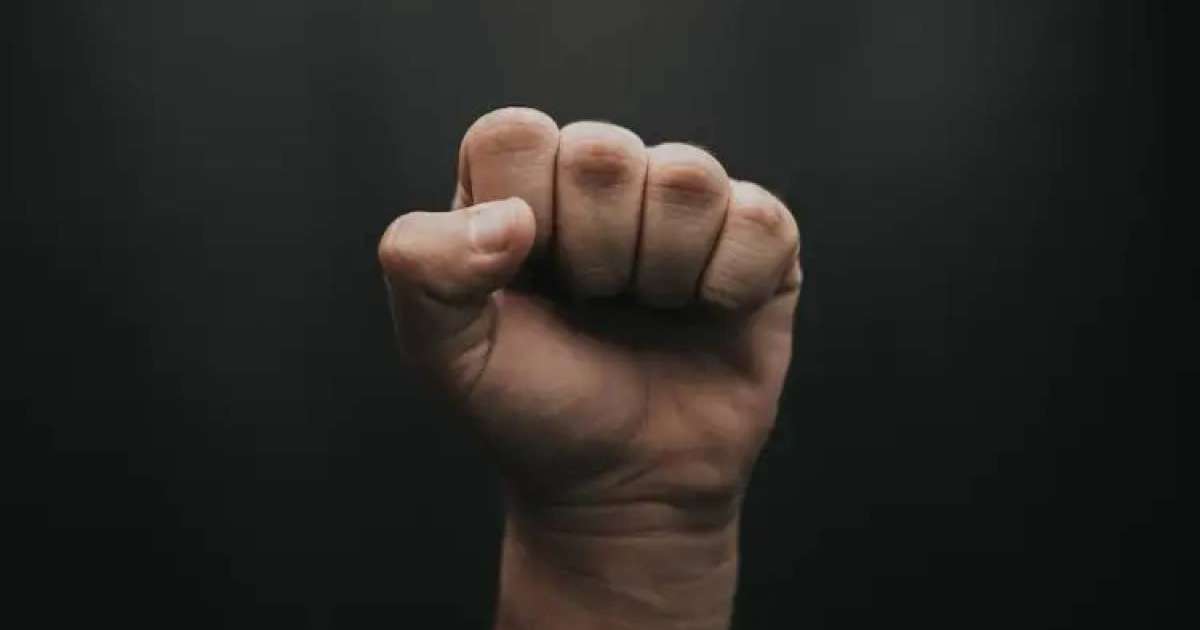 Павлодарда студентке қол көтерген колледж оқытушысының үстінен іс қозғалды