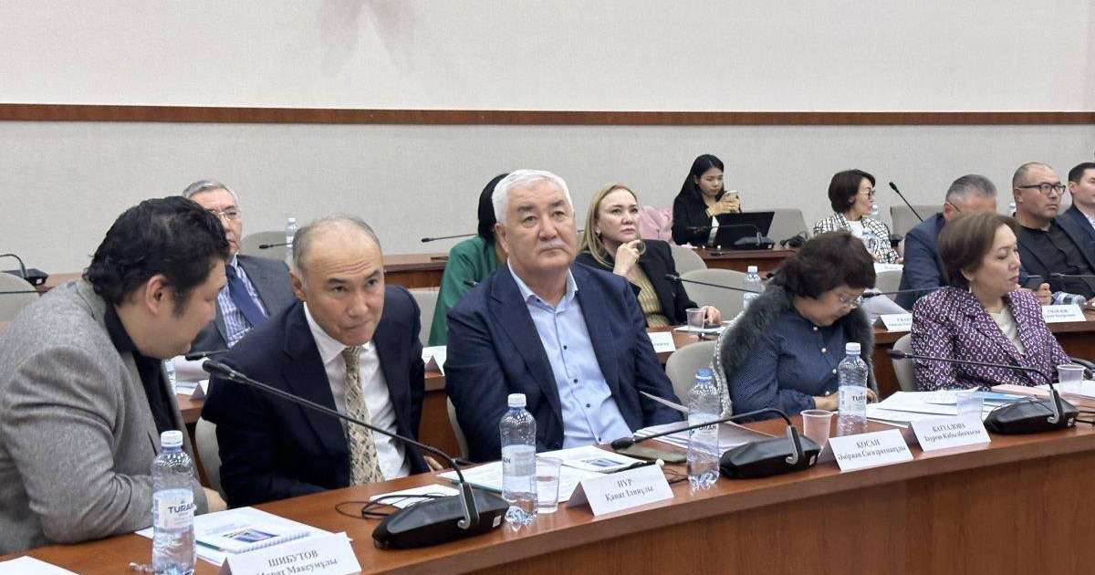 Әміржан Қосанов Мәжілісте бой көрсетті