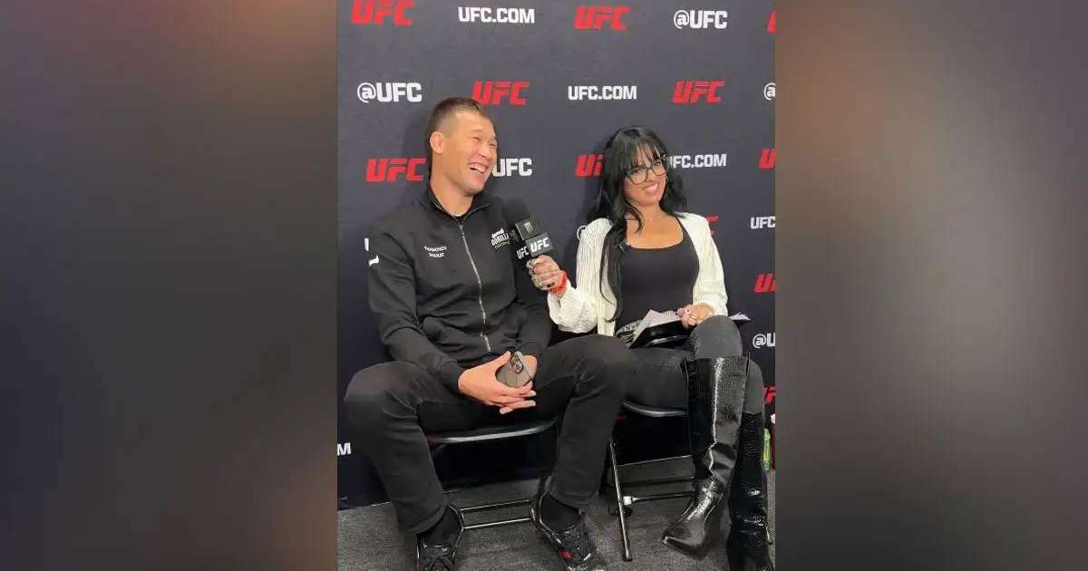 Шавкат Рахмонов UFC қызметкеріне қазақ тіліндегі ең ұзын сөзді үйретті (ВИДЕО)