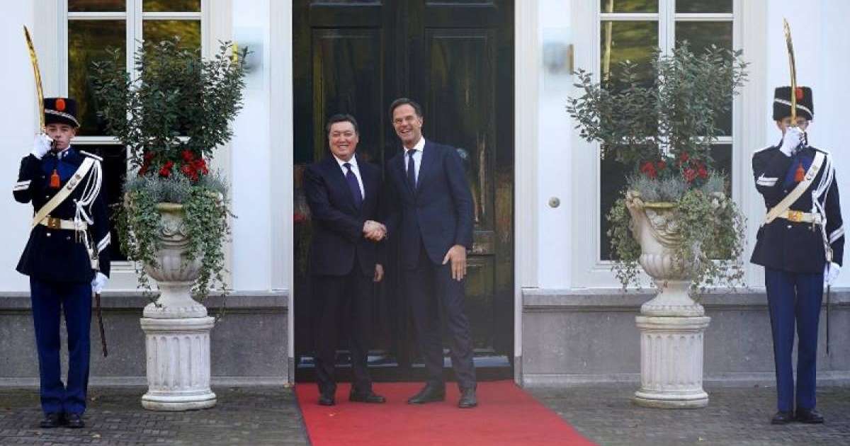 阿斯哈尔•马明会见荷兰总理吕特