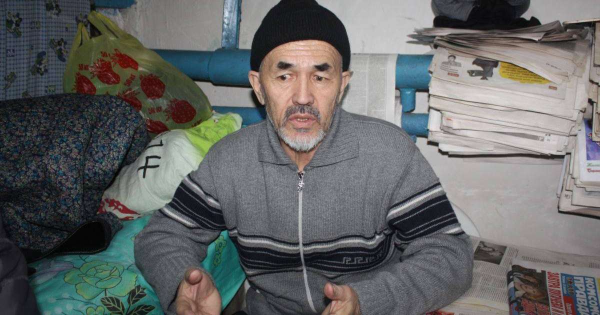 Қырғызстанда қамауда отырған құқық қорғаушы үкіметті сотқа берді