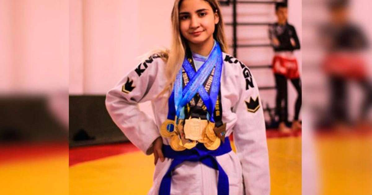 哈萨克斯坦选手在国际柔术大赛上夺金