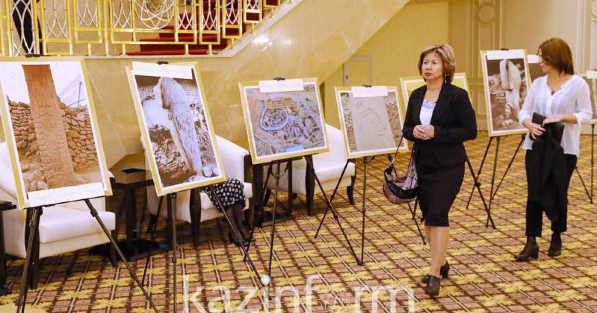 哥贝克力石阵图片展在努尔苏丹开幕