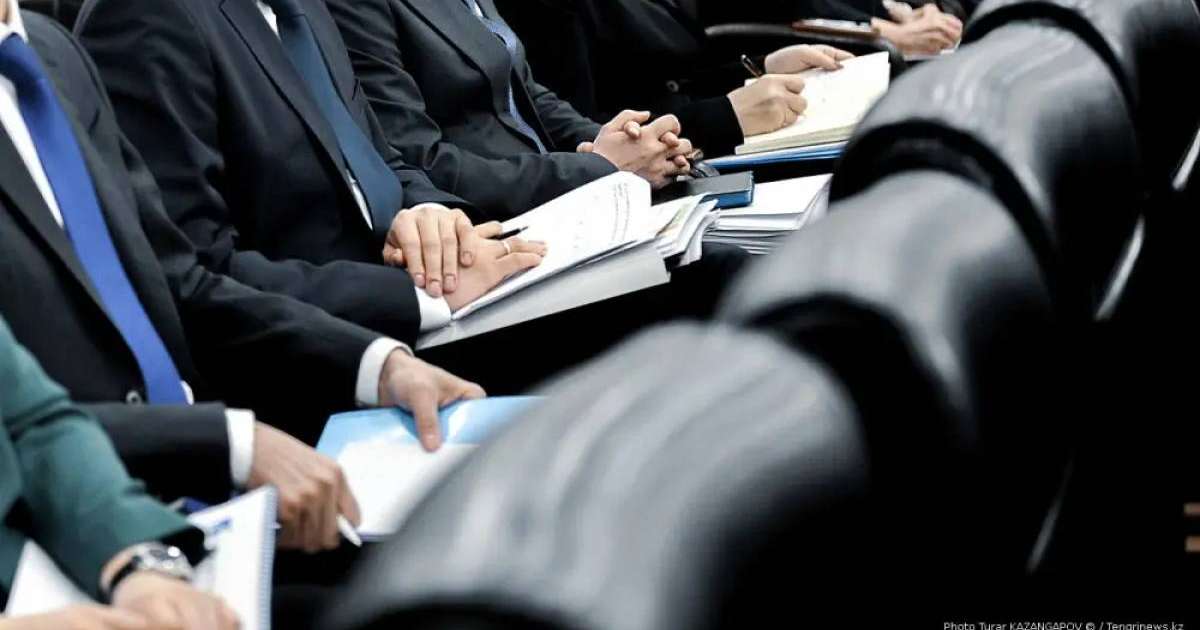 Тоқаев мемлекеттік қызмет туралы жарлықтарға өзгеріс енгізді