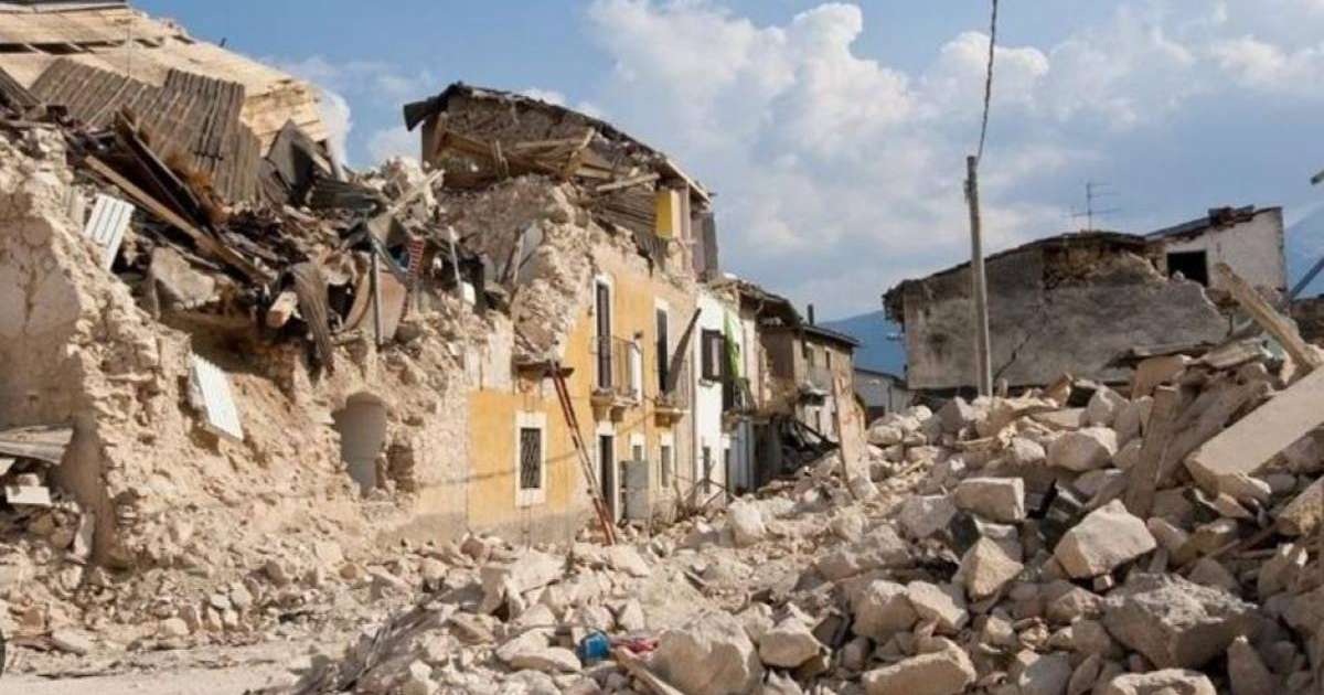 Мароккода жойқын жер сілкінісі кезінде қаза тапқан адамдар саны екі есеге артты