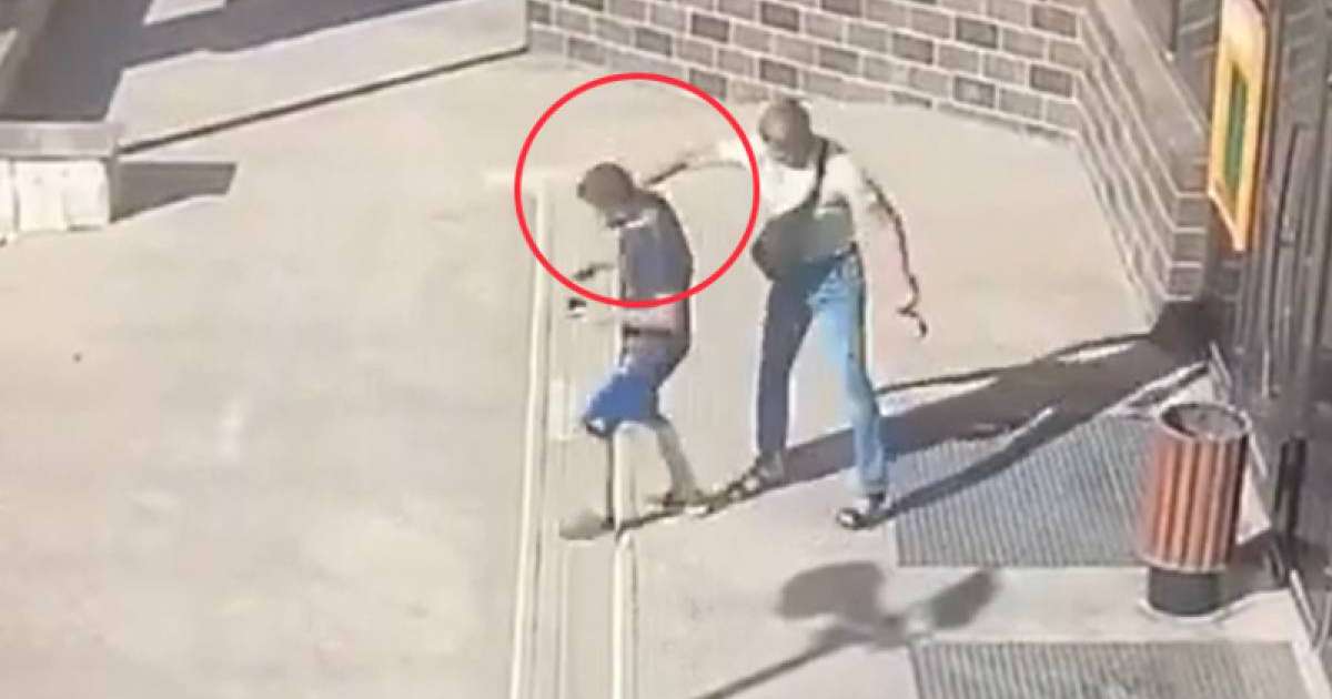 Мүгедек болып қалған: Қарағанды тұрғыны мас азаматқа көмектемесімін деп соққыға жығылды