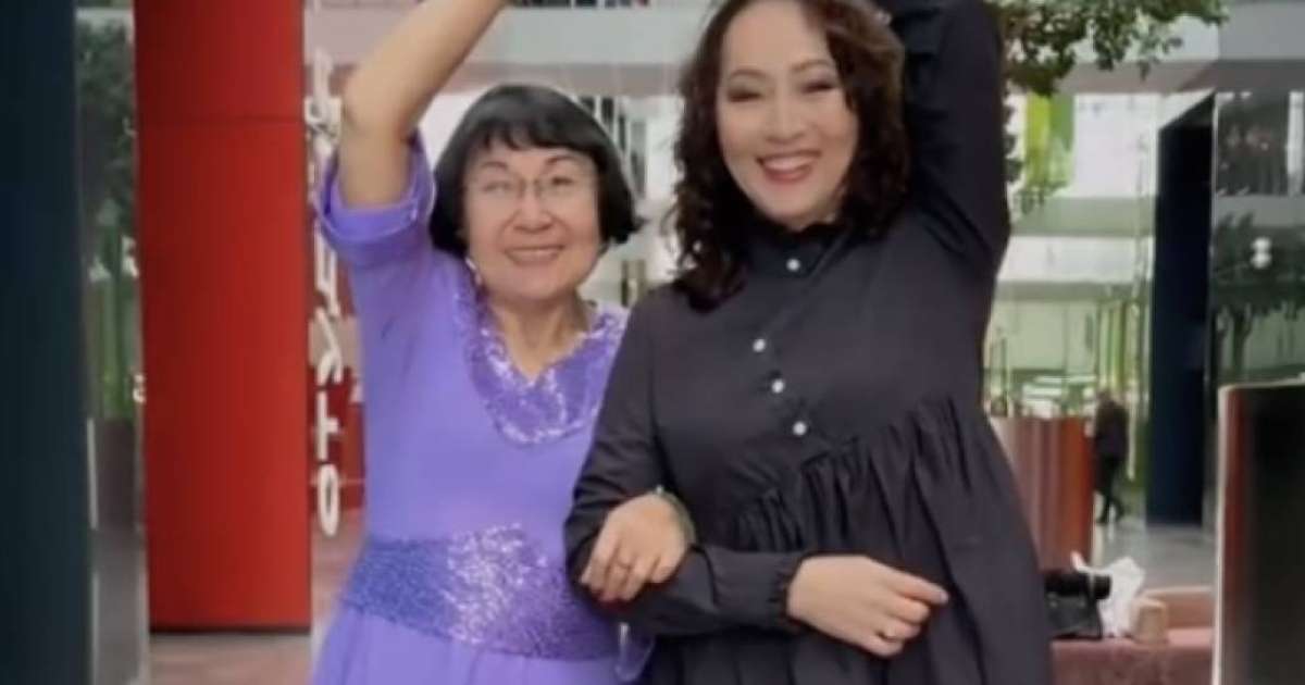 “Айгүл ансамблінде әнші болған” - Айгүл Иманбаева алғаш рет 76 жастағы енесін көрсетті