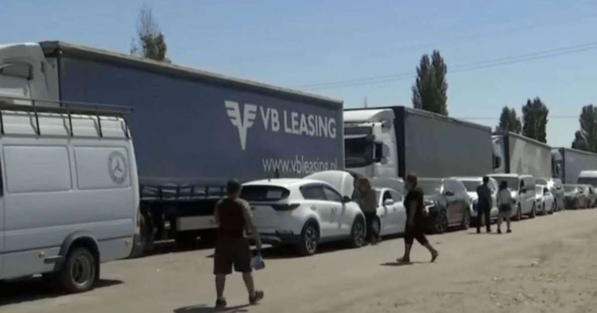 Қазақстан-Қырғызстан шекарасында ұзындығы бес шақырымға жеткен кептеліс түзілді