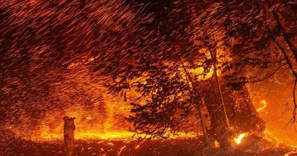 加州野火肆虐 5万人紧急疏散18万户断电