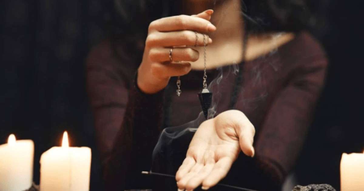 Алматылық кәсіпкер әйел "жыннан аластағаны" үшін алаяққа 120 миллион теңгесін берген