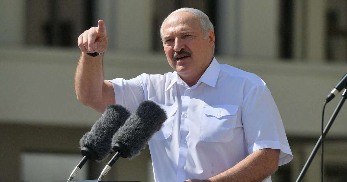 Лукашенко: Ресей НАТО-ның кеңеюімен жалғыз күреспеуі керек