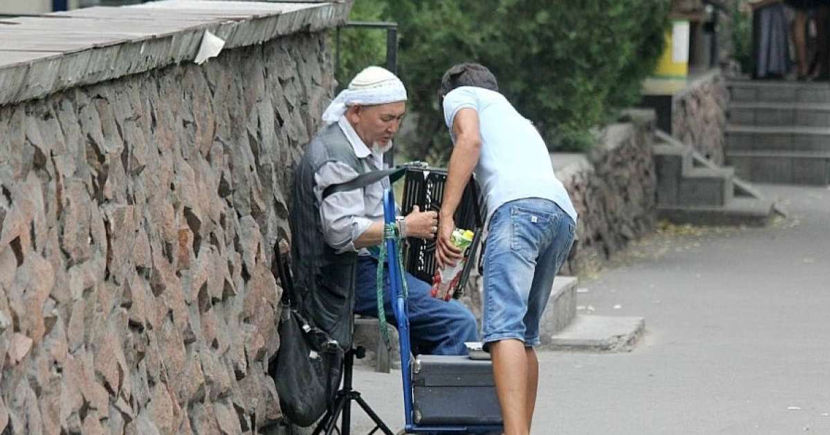 Қазақстанда қайыршылық «шағын бизнеске» айналып барады